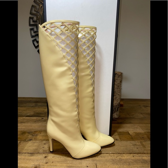 Gucci Cutout 95 Leather Knee Boots - Picture 12 of 13